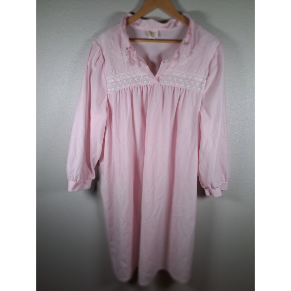 Vintage Carriage Court Sears Pink Lace Embroidered Nightgown Plus Size 3X USA